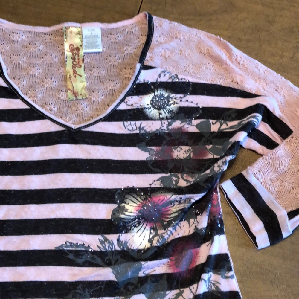 SPOILED - Front Tie Lightweight Black and Pink Top